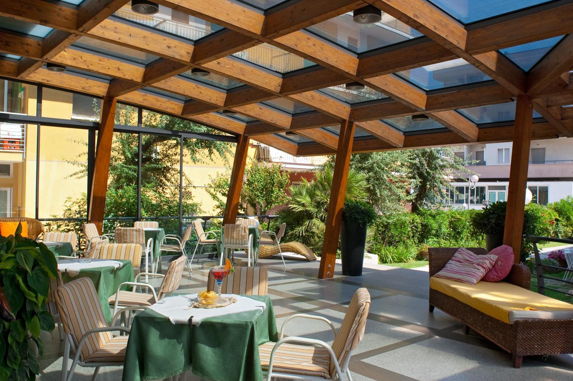 Hotel Olimpia Bellaria-Igea Marina Exterior foto